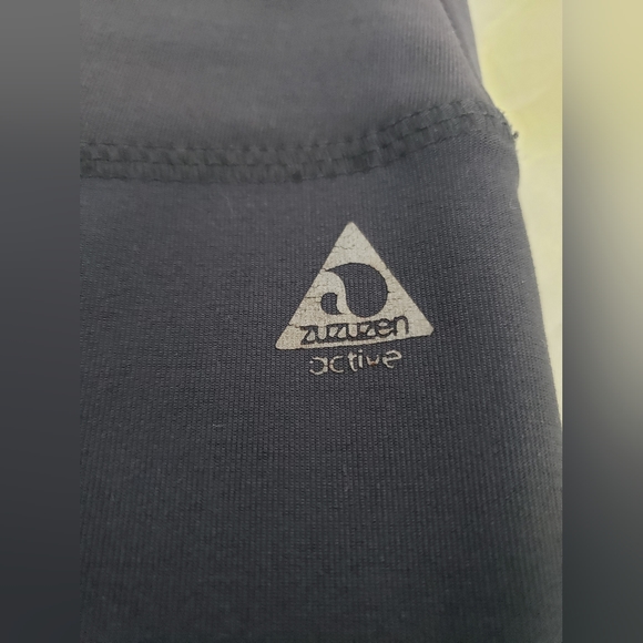 ZUZUZEN Active Gray/Purple Workout Yoga Capri Leggings - Picture 3 of 7